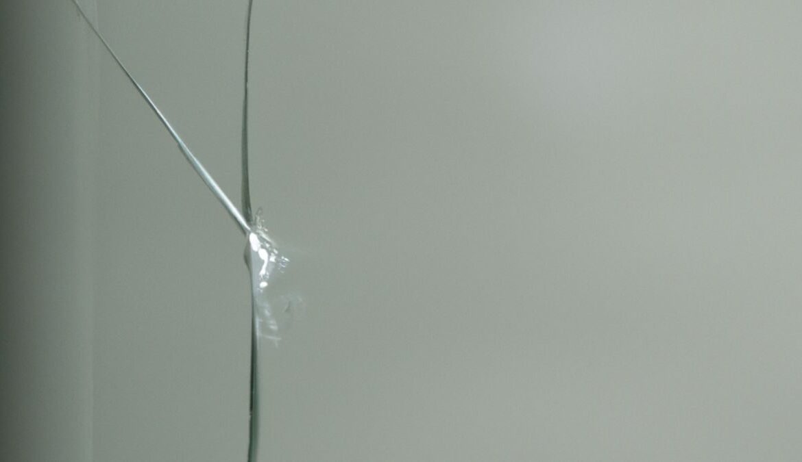 Should I be Worried About Cracks Around My Windows?