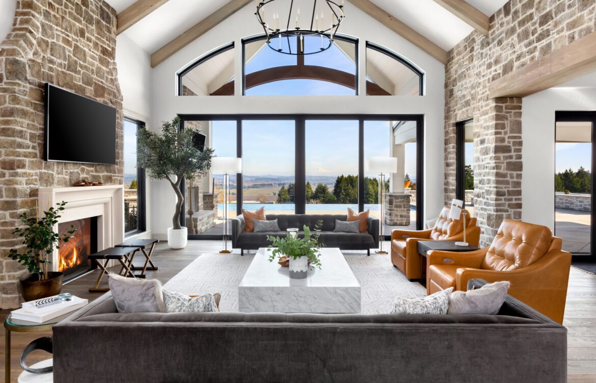 Why Spring and Summer Are the Best Seasons to Replace Your Windows