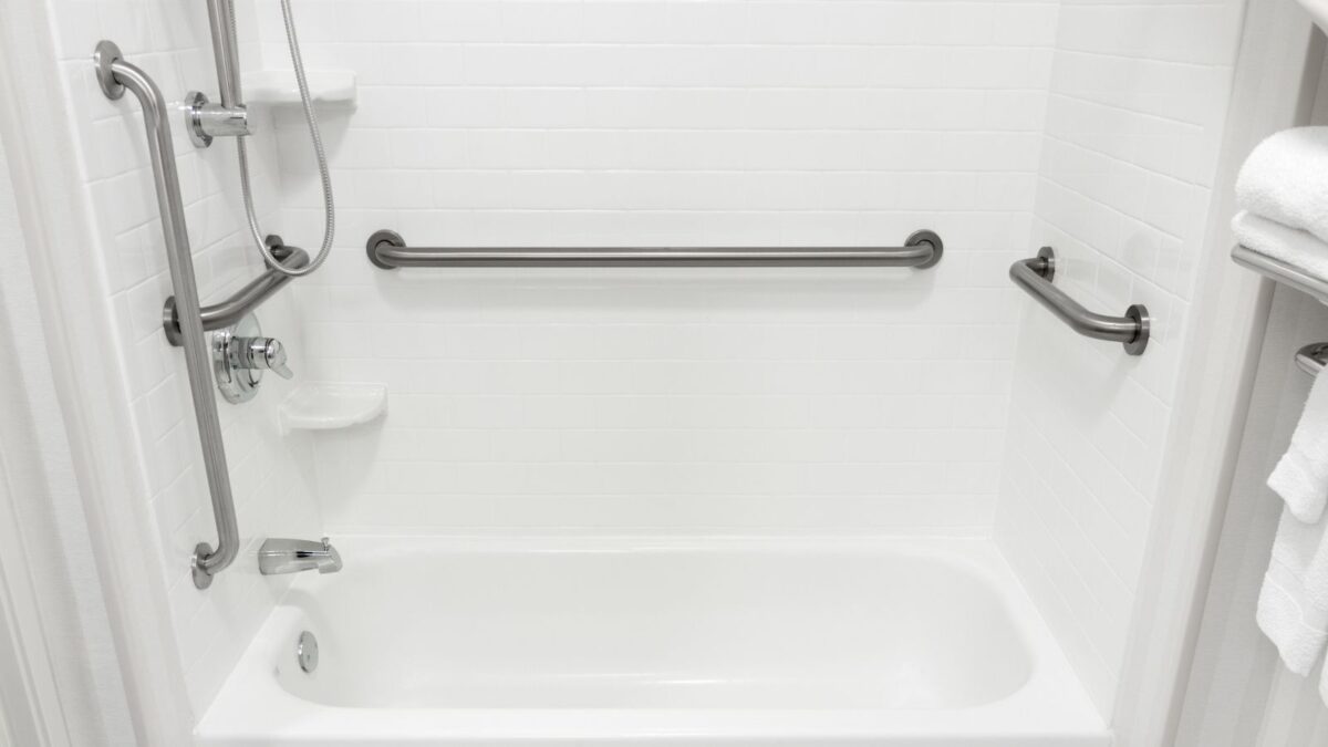 Holiday Hosting 101: Making Your Bathroom Senior-Friendly for Visiting Relatives
