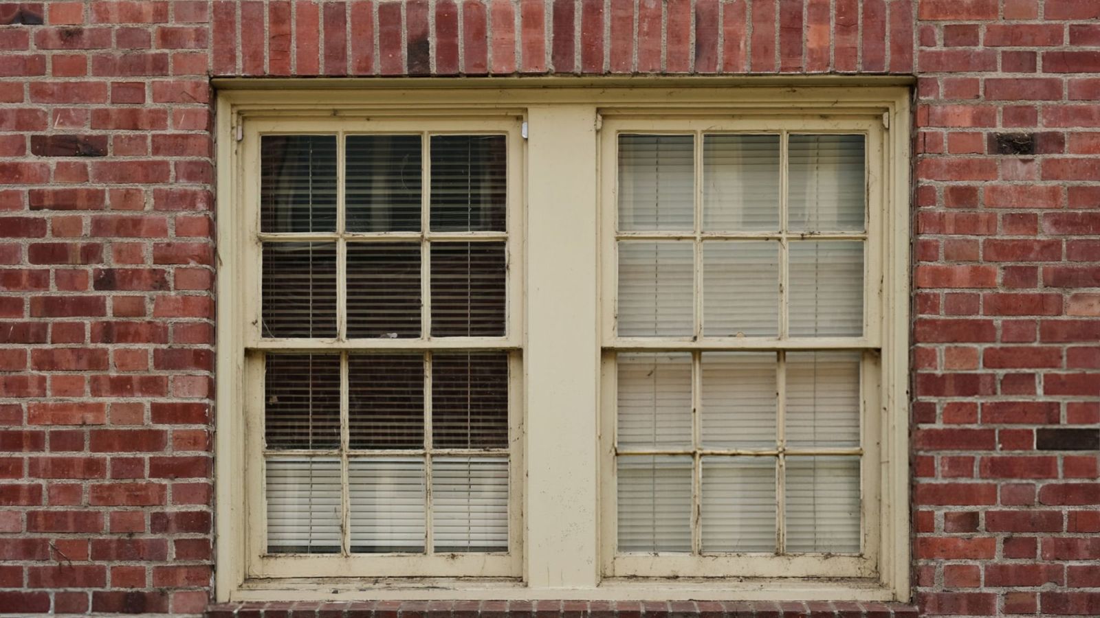 Stop Heating the Outdoors: How Your Old Home Windows are Wasting Money This Winter